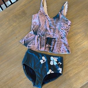Albion peplum swim set with high waist bottoms, Size Small